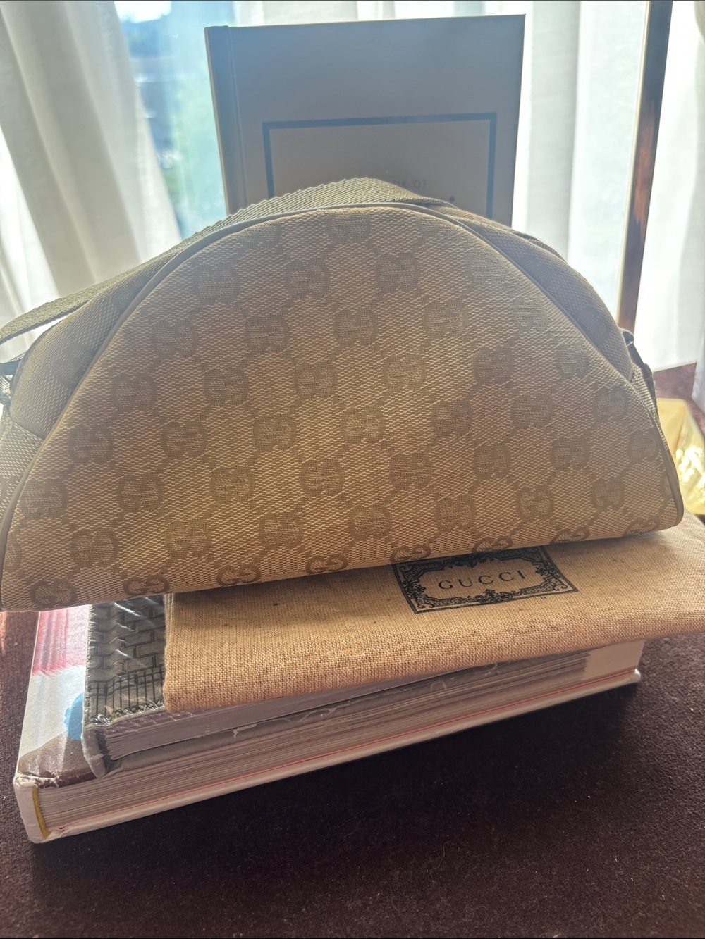 Like New GUCCI canvas Pouch w/Bag - Picture 2 of 9